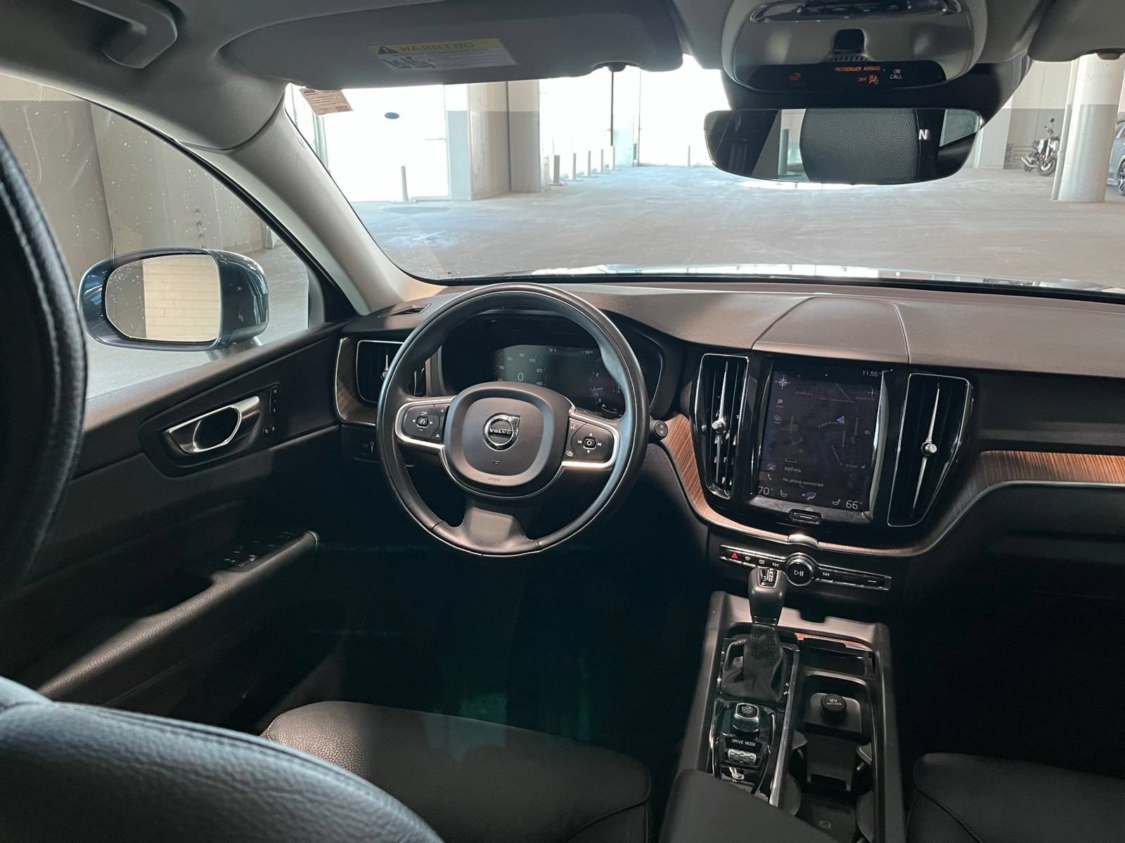 Used 2021 Volvo XC60 T6 Momentum w/ Premium Package AWD/4WD image 40