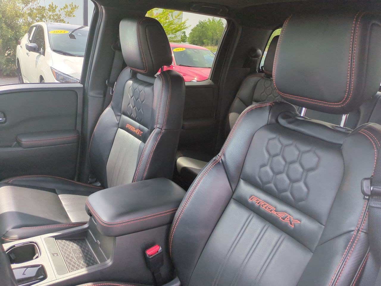 Certified 2023 Nissan Frontier PRO-4X w/ Pro-4X Premium Package AWD/4WD image 16