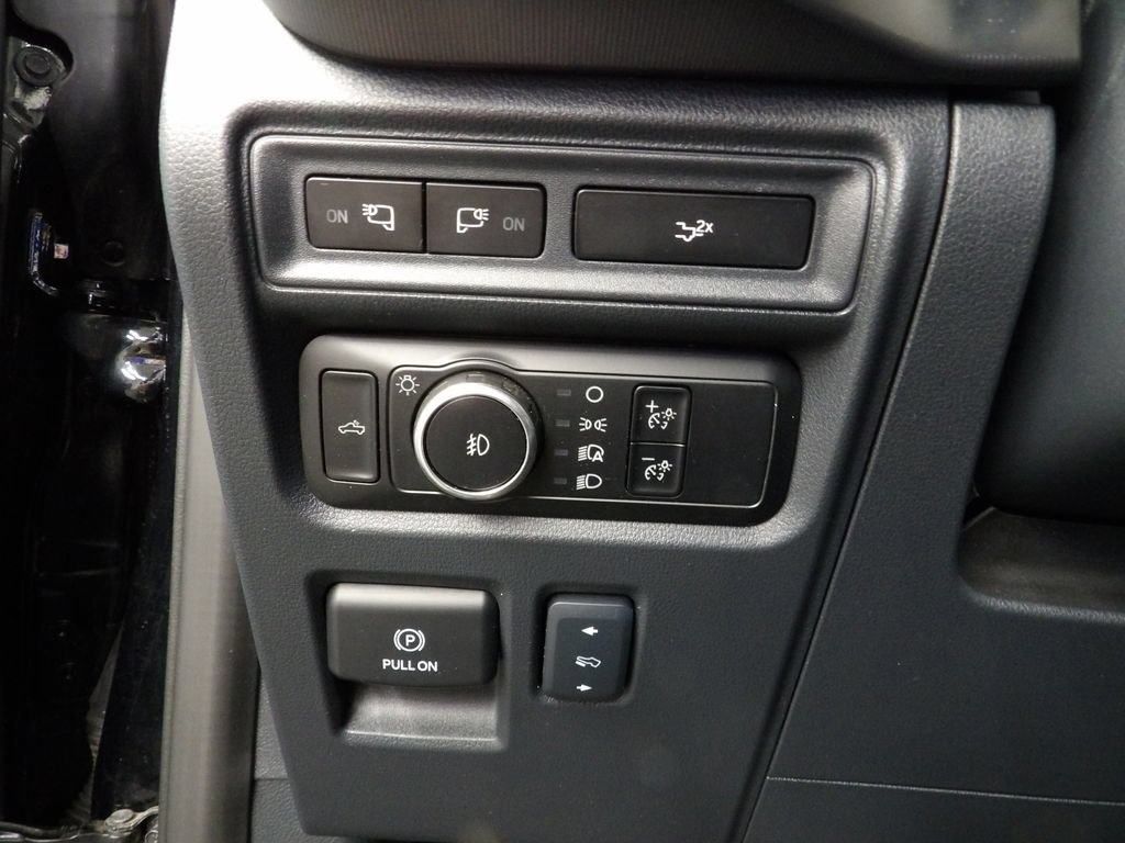 Used 2024 Ford F150 Lariat w/ Equipment Group 502A High AWD/4WD image 51