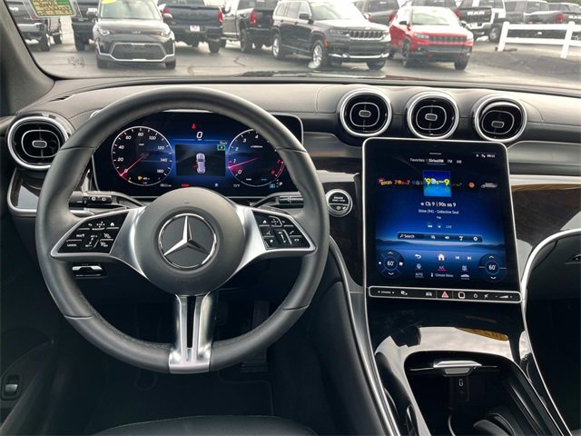 Used 2024 Mercedes-Benz GLC 300 image 11