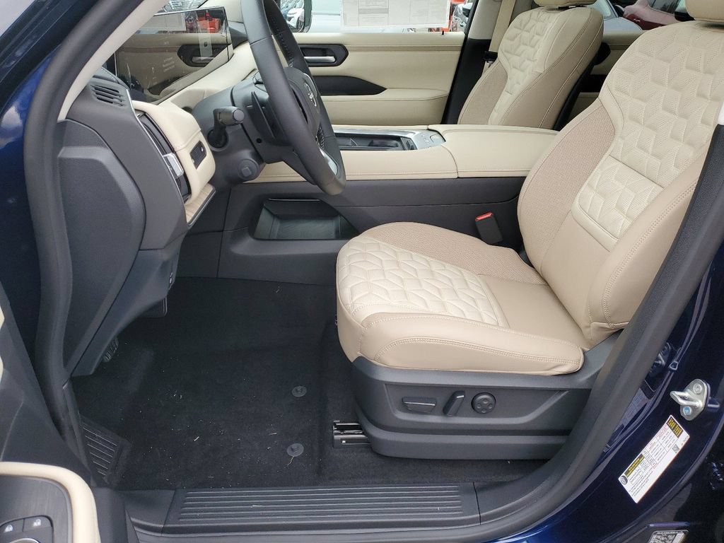 New 2026 Nissan Armada Platinum AWD/4WD image 18