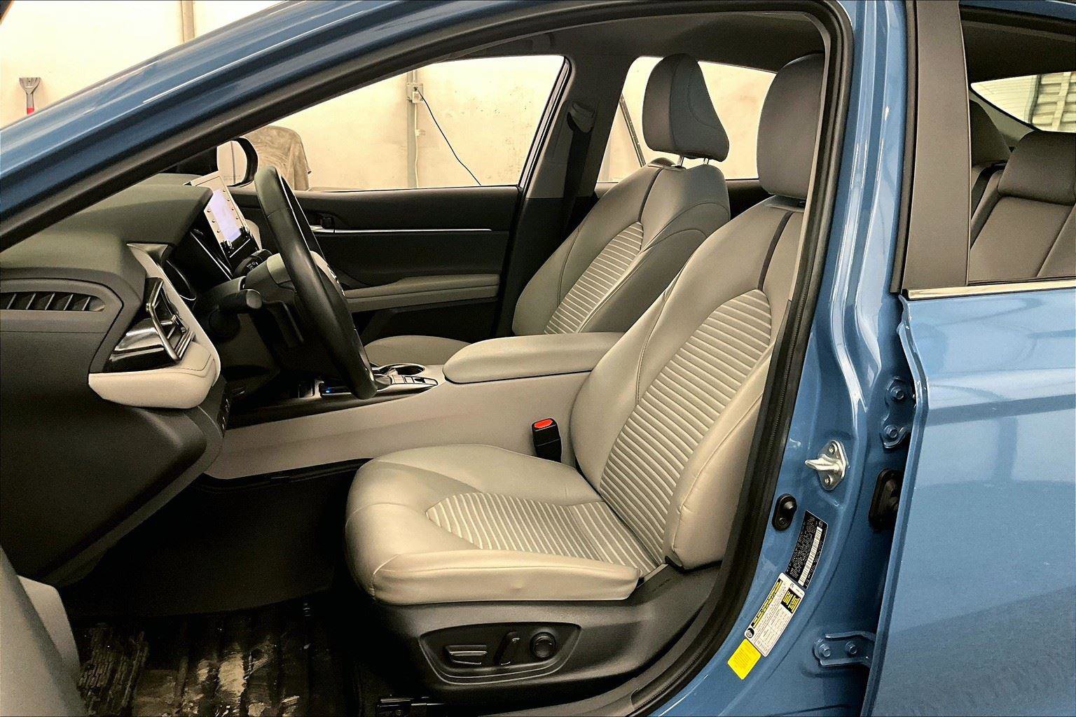 Used 2023 Toyota Camry SE image 24