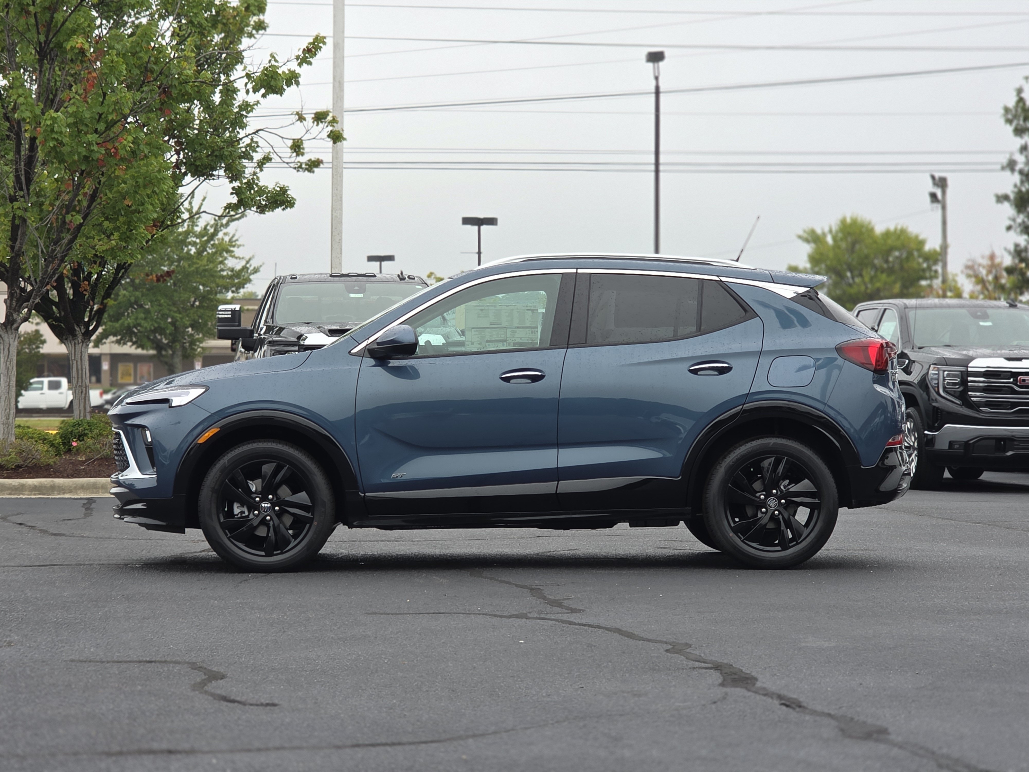 New 2026 Buick Encore GX Sport Touring FWD image 4