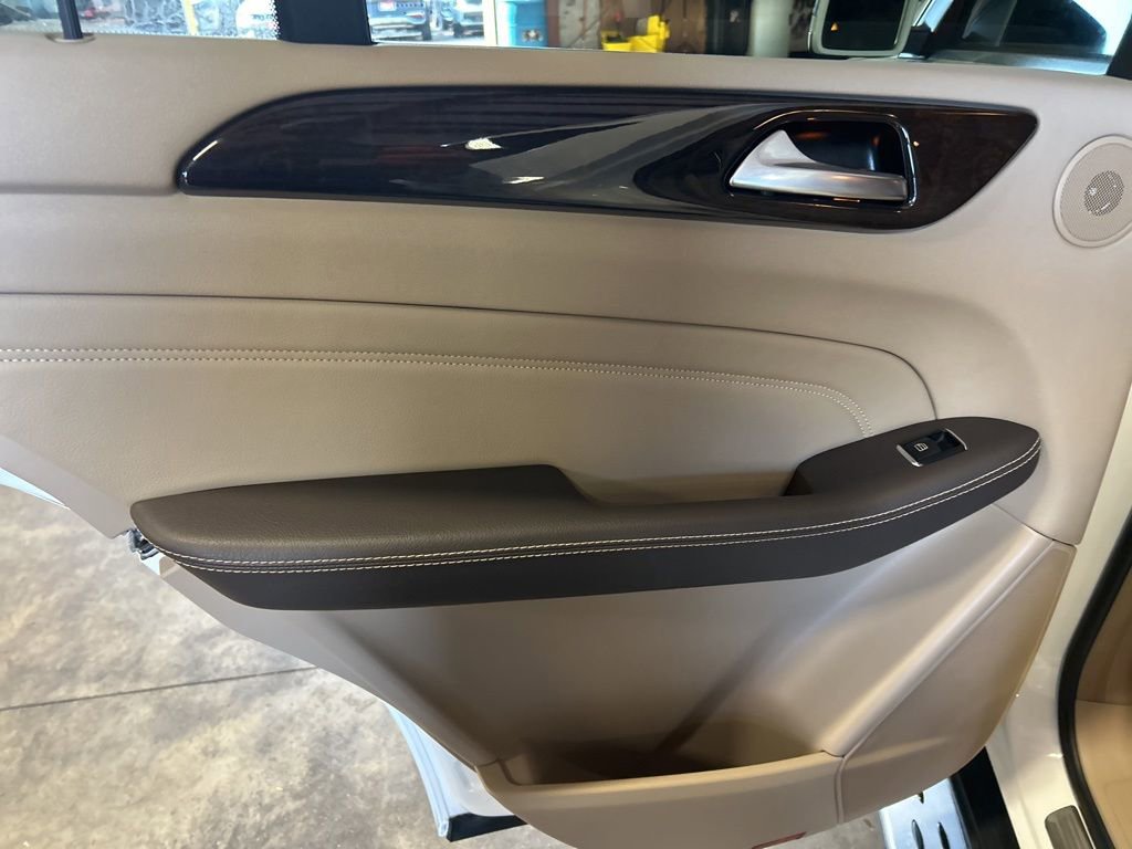 Used 2015 Mercedes-Benz ML 350 2WD image 36