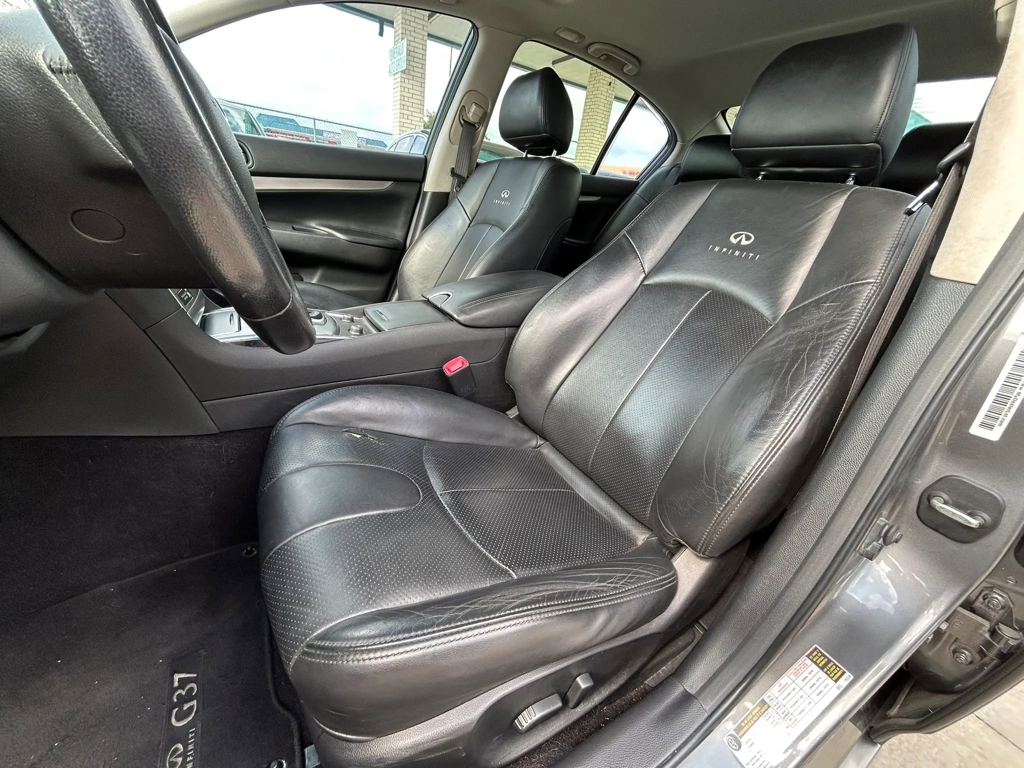 Used 2012 INFINITI G37 Journey w/ Premium Pkg image 9