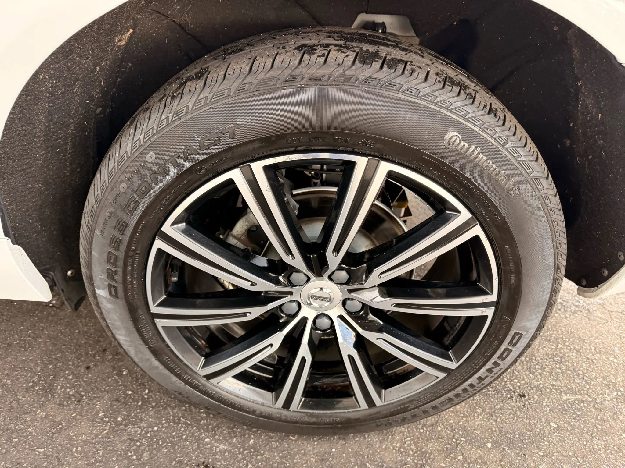 Used 2020 Volvo XC60 T5 Inscription image 44