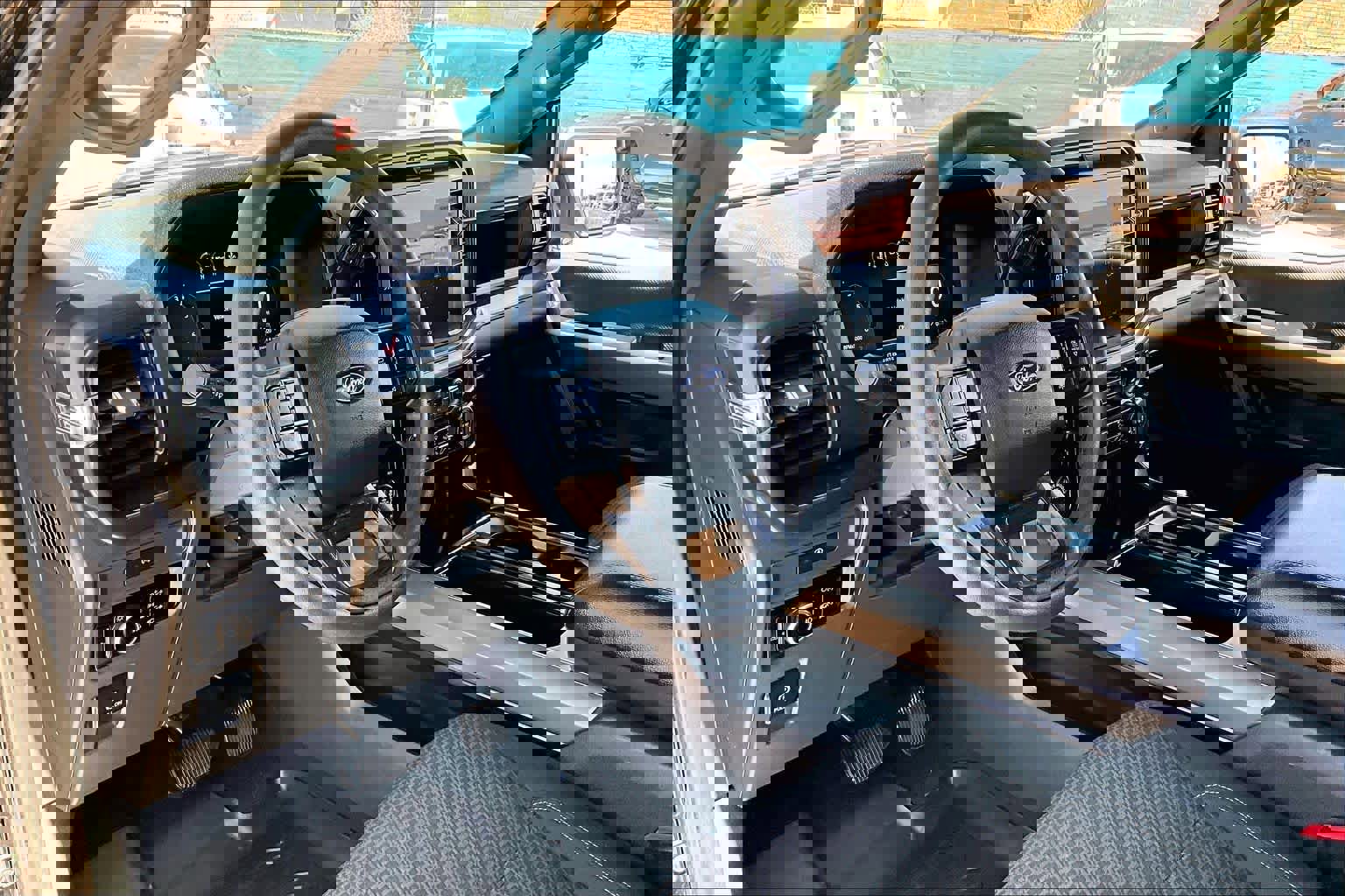 Used 2025 Ford F150 STX w/ Equipment Group 201A FX4 AWD/4WD image 16