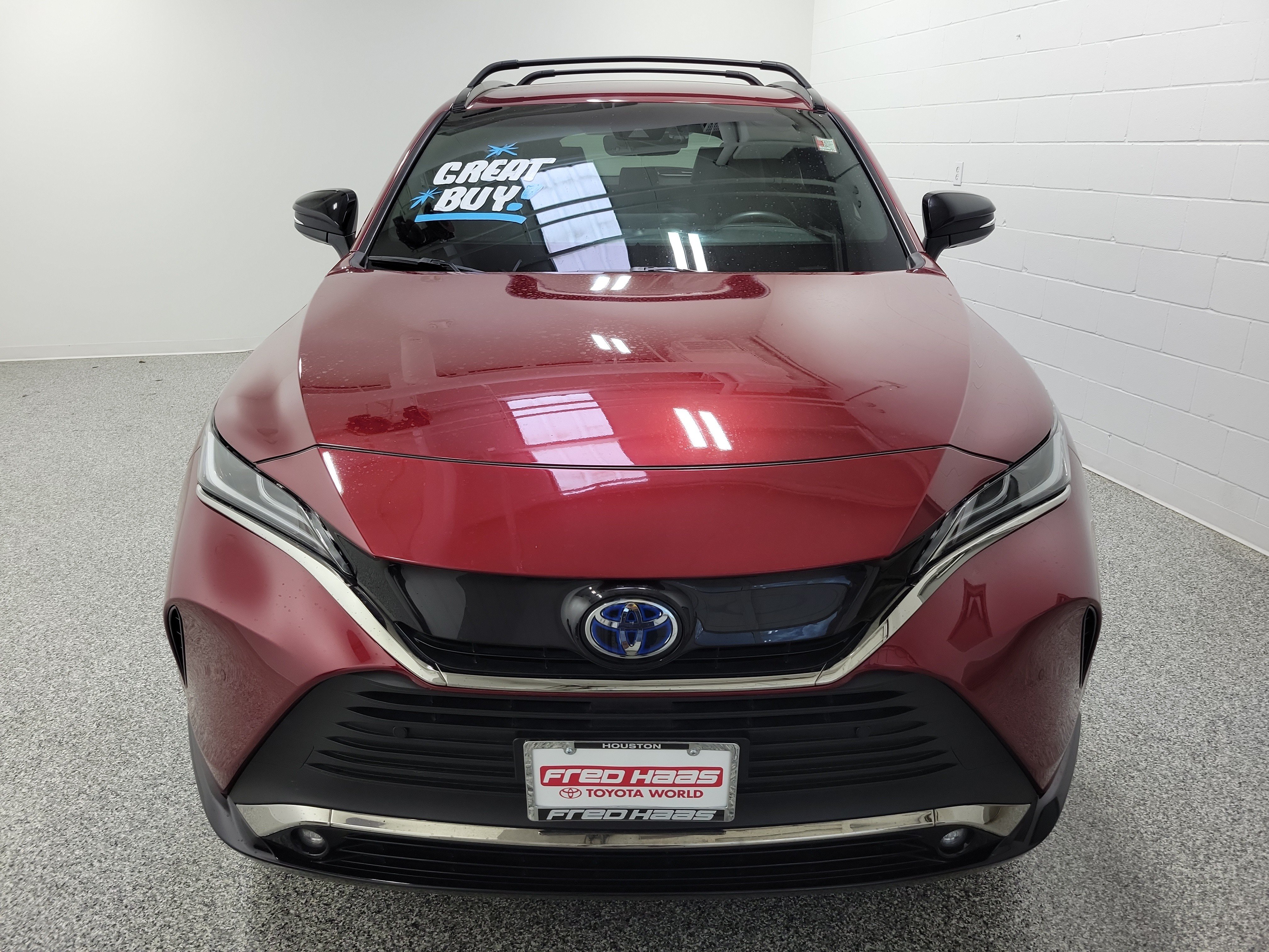Certified 2024 Toyota Venza Nightshade AWD/4WD image 7