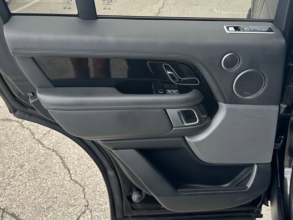 Used 2019 Land Rover Range Rover HSE image 21