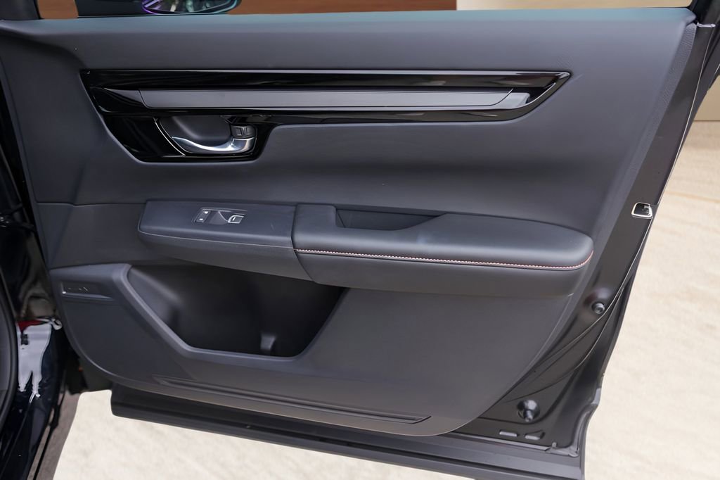 Used 2026 Honda CR-V Sport Touring image 29