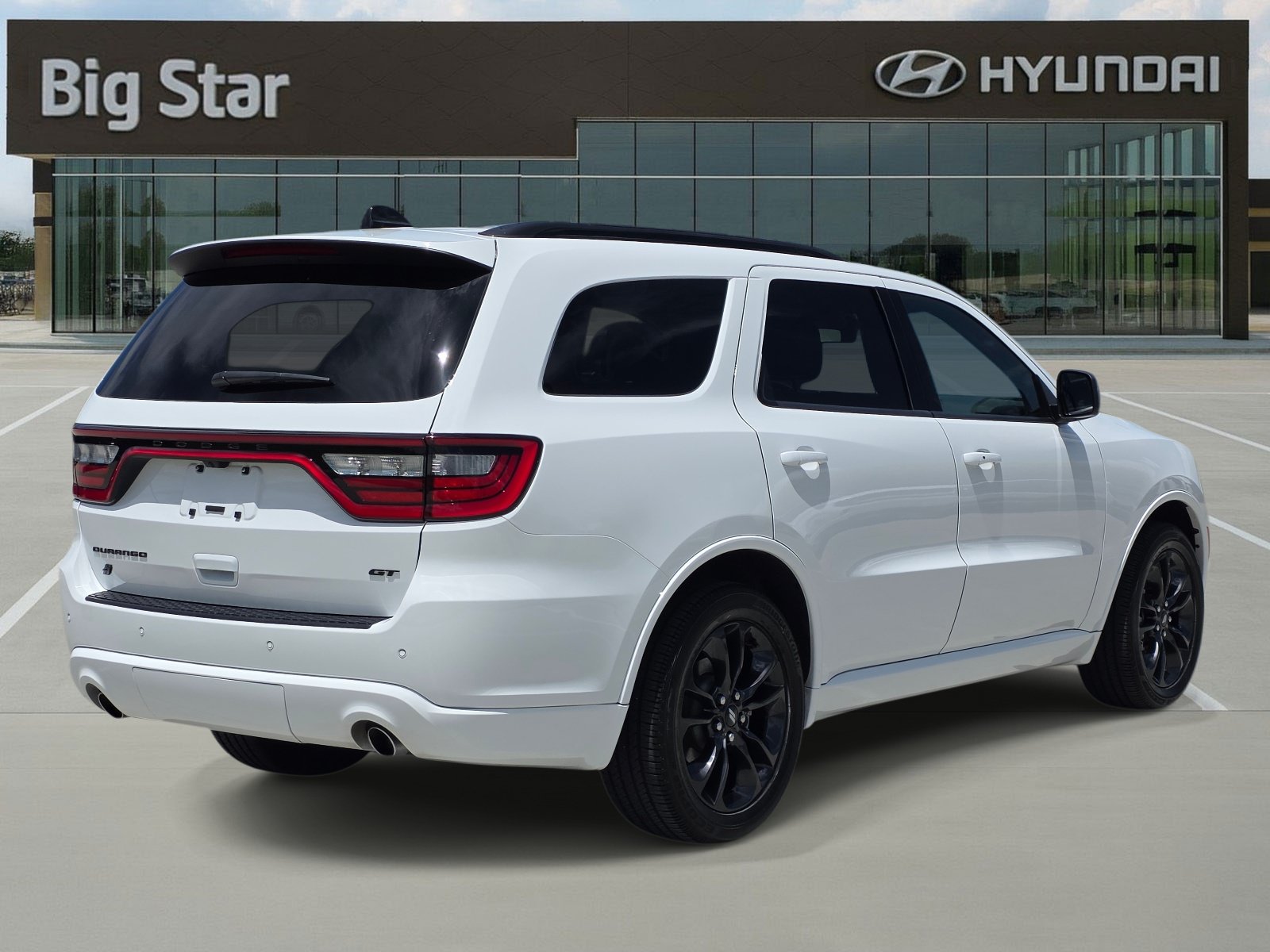 Used 2025 Dodge Durango GT w/ Blacktop Package RWD image 4