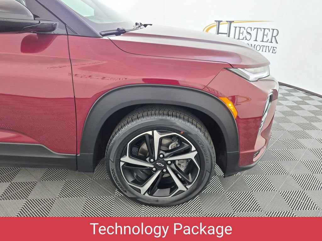 Certified 2022 Chevrolet TrailBlazer RS w/ Sun and Liftgate Package FWD image 11