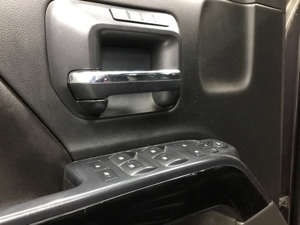 Used 2016 Chevrolet Silverado 1500 LTZ Z71 w/ LTZ Plus Package AWD/4WD image 8