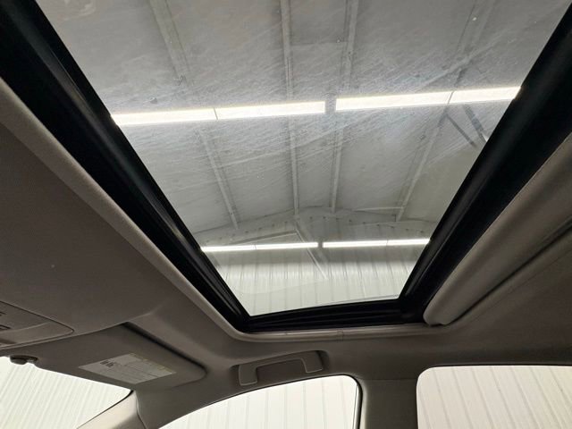 Used 2013 Toyota RAV4 XLE AWD/4WD image 31