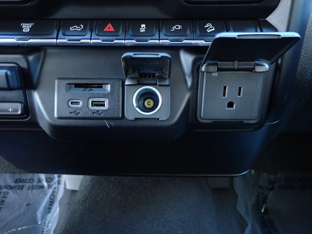 Used 2020 Chevrolet Silverado 2500 LT w/ Convenience Package image 21