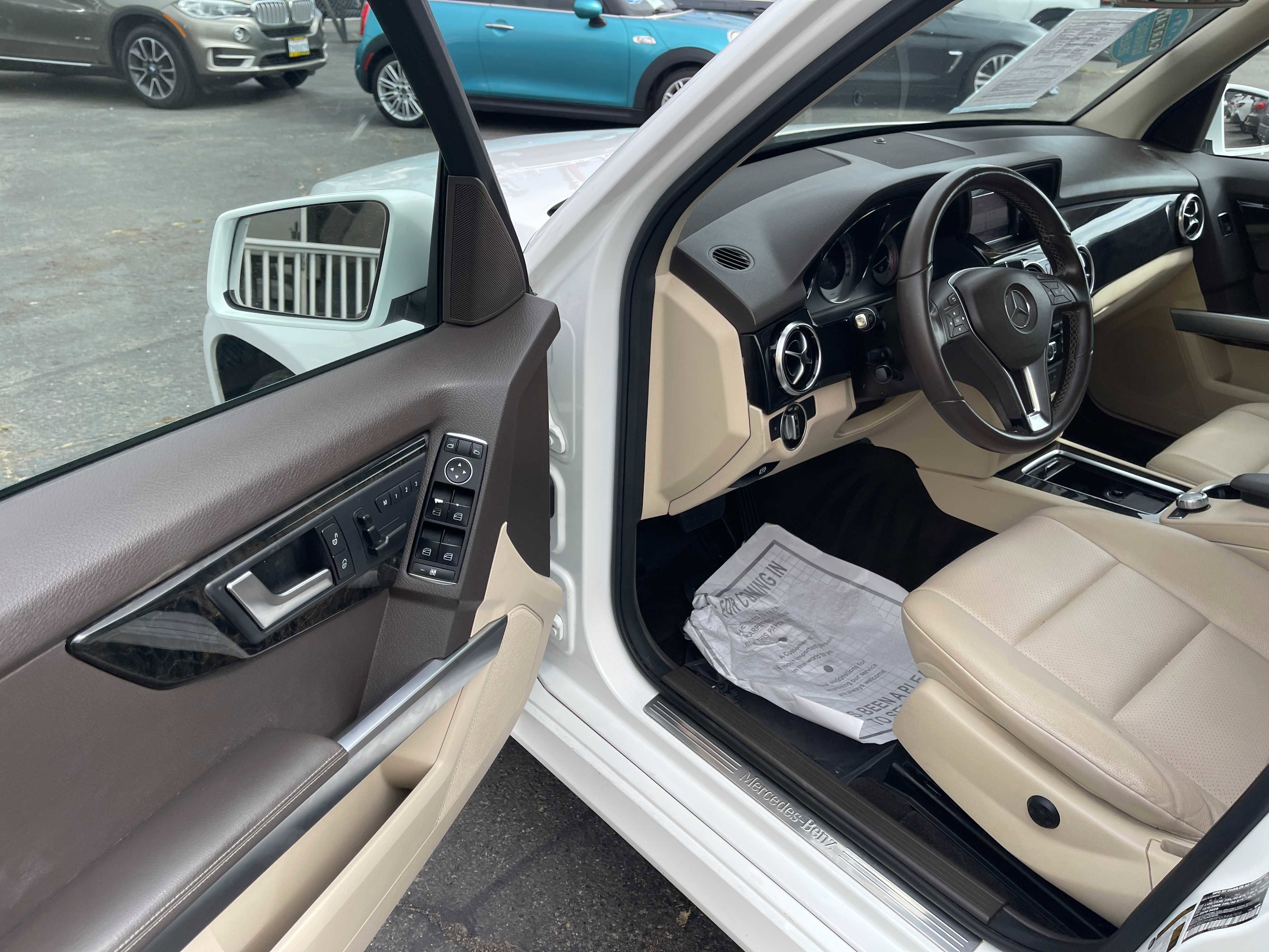 Used 2015 Mercedes-Benz GLK 350 2WD image 16