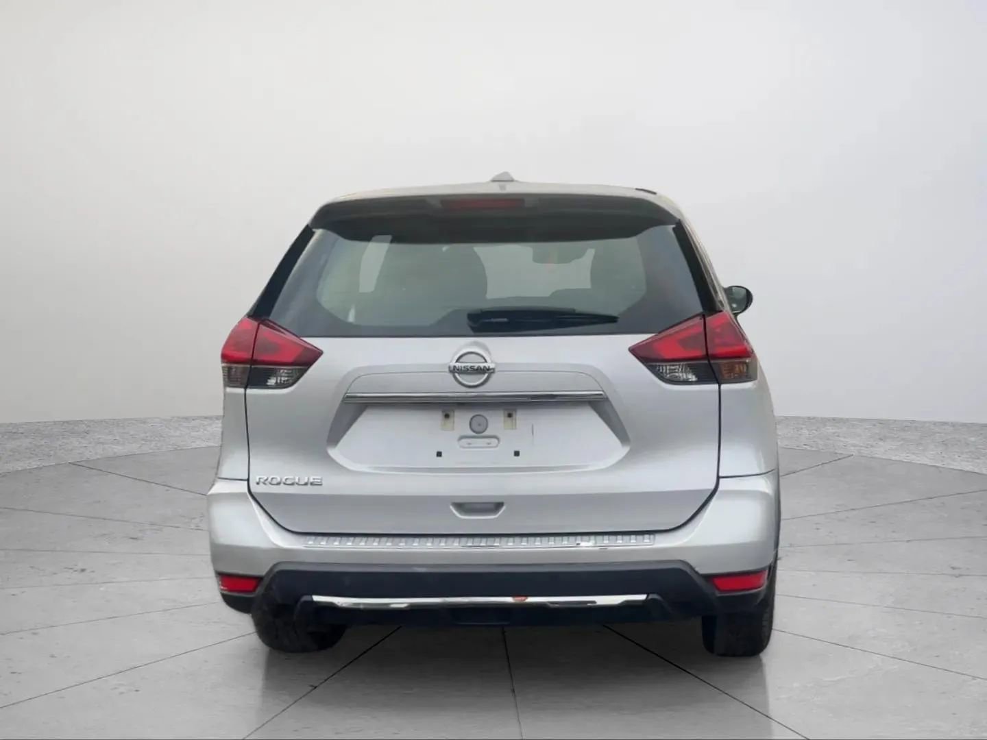 Used 2020 Nissan Rogue S image 6
