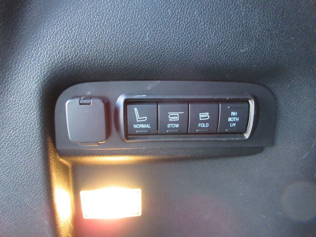 Used 2017 Ford Explorer Sport w/ Equipment Group 401A image 14