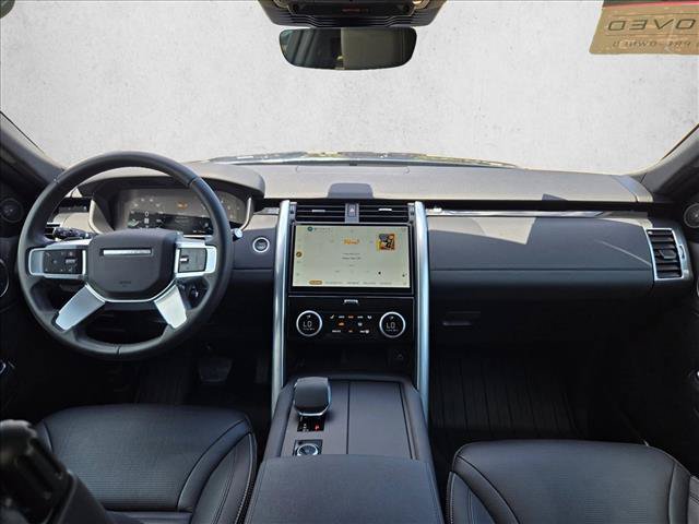 Certified 2025 Land Rover Discovery S AWD/4WD image 18