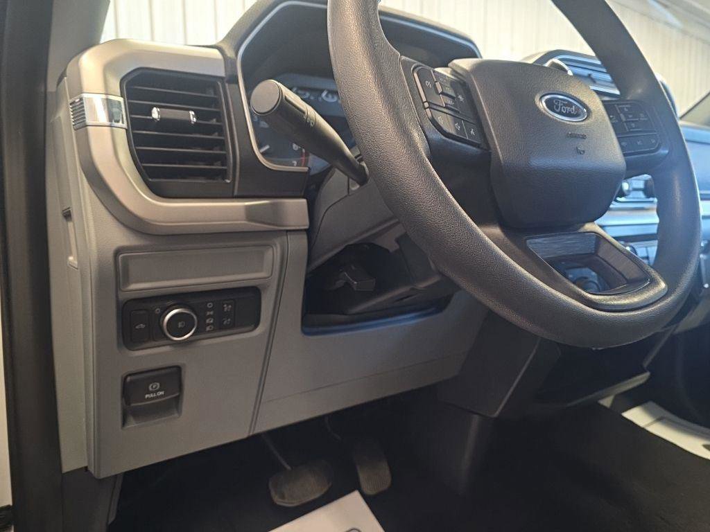 Used 2022 Ford F150 XLT w/ Trailer Tow Package image 13