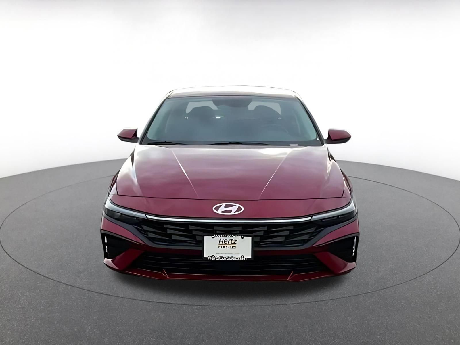 Used 2025 Hyundai Elantra SEL image 11