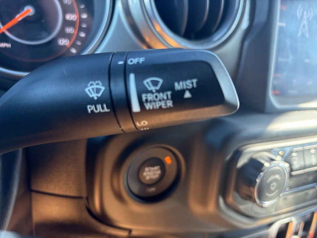 Used 2018 Jeep Wrangler Unlimited Sahara image 65