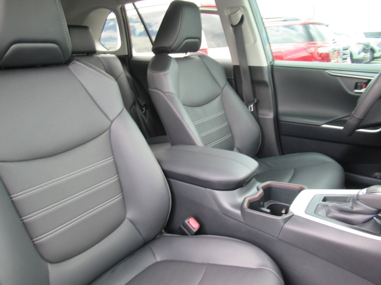 Used 2025 Toyota RAV4 Limited w/ Weather Package FWD image 9