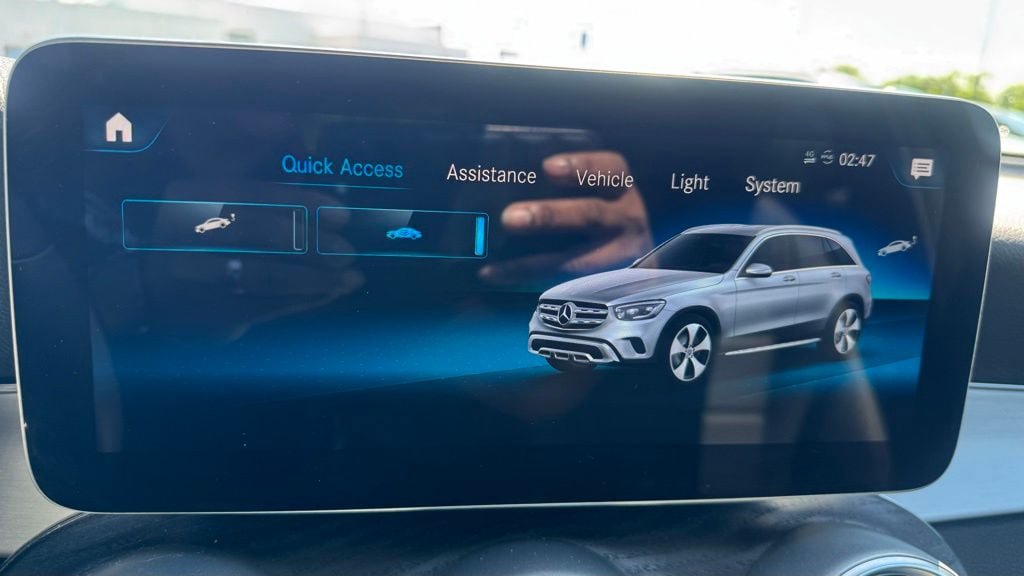 Used 2022 Mercedes-Benz GLC 300 4MATIC image 12
