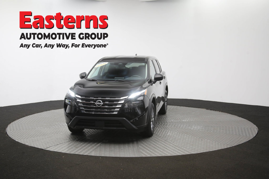 Used 2024 Nissan Rogue S AWD/4WD image 56