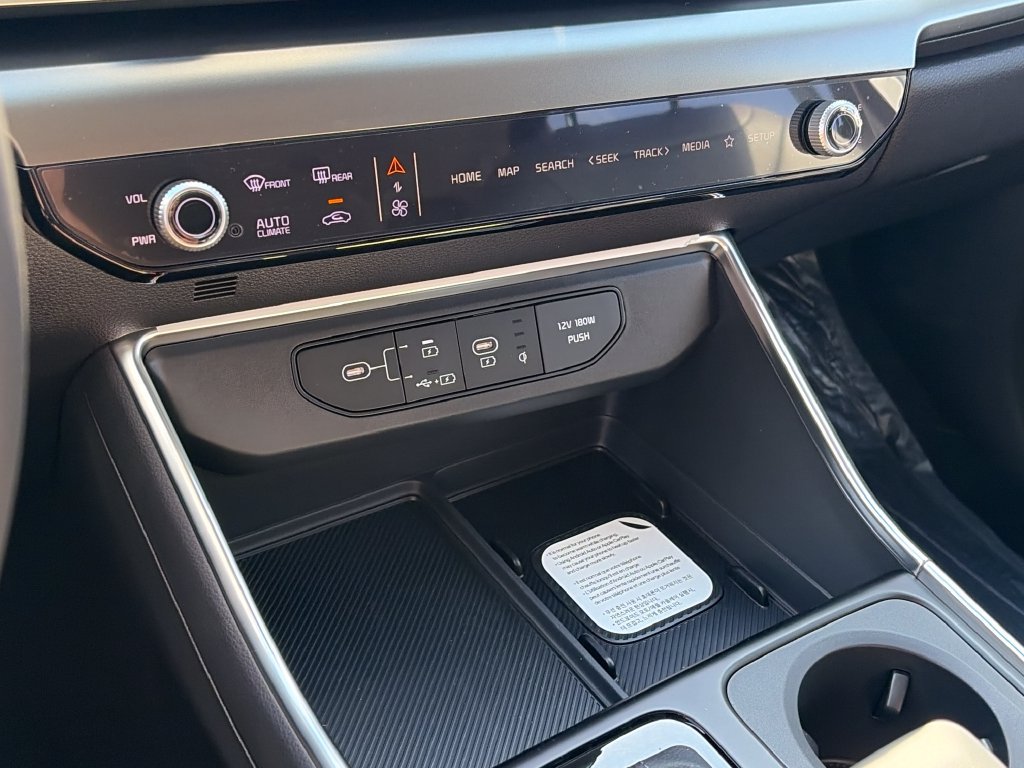 New 2027 Kia Carnival EX FWD image 22