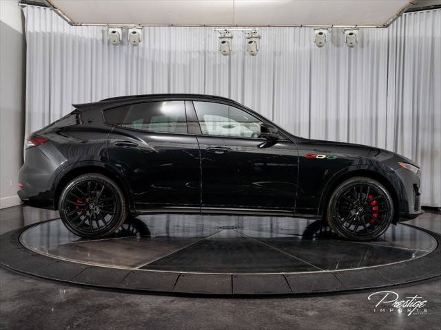 Used 2022 Maserati Levante Modena AWD/4WD image 13