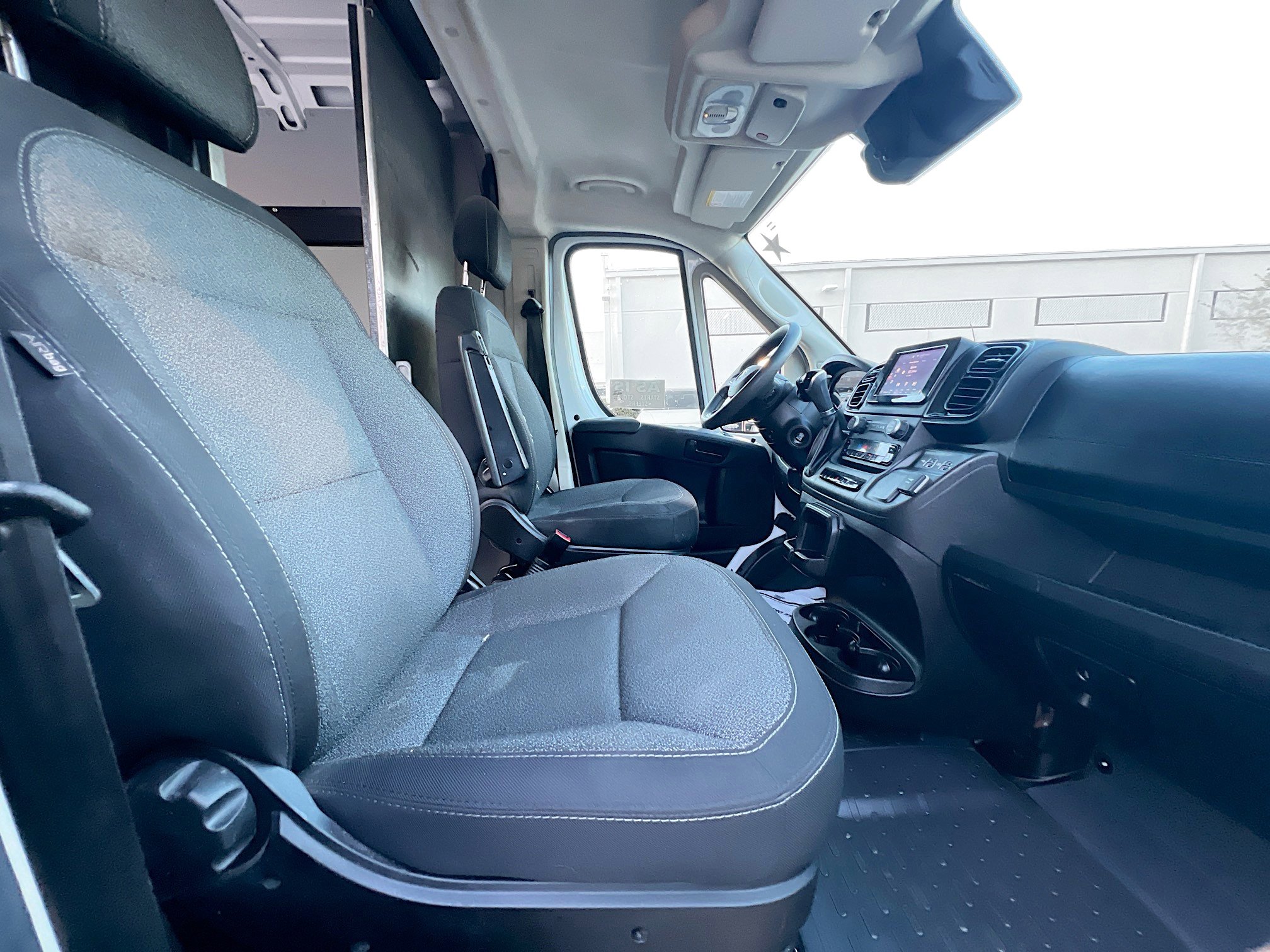 Used 2022 RAM ProMaster 2500 w/ Convenience Group image 30