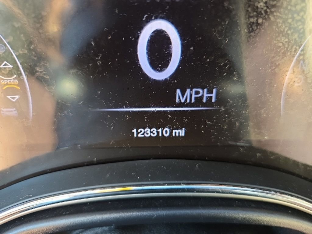 Used 2017 Jeep Grand Cherokee Limited image 25