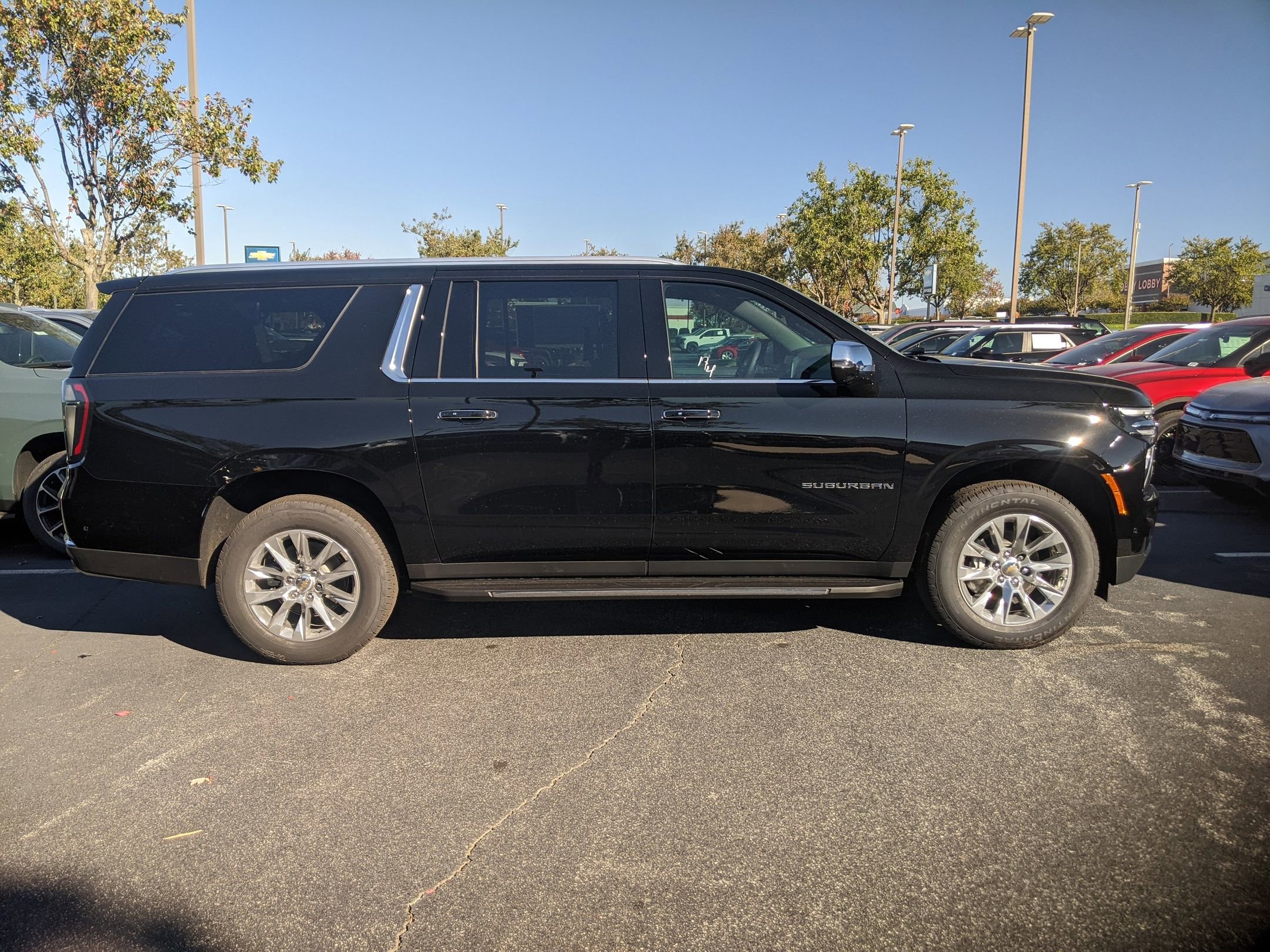 New 2026 Chevrolet Suburban Premier image 9