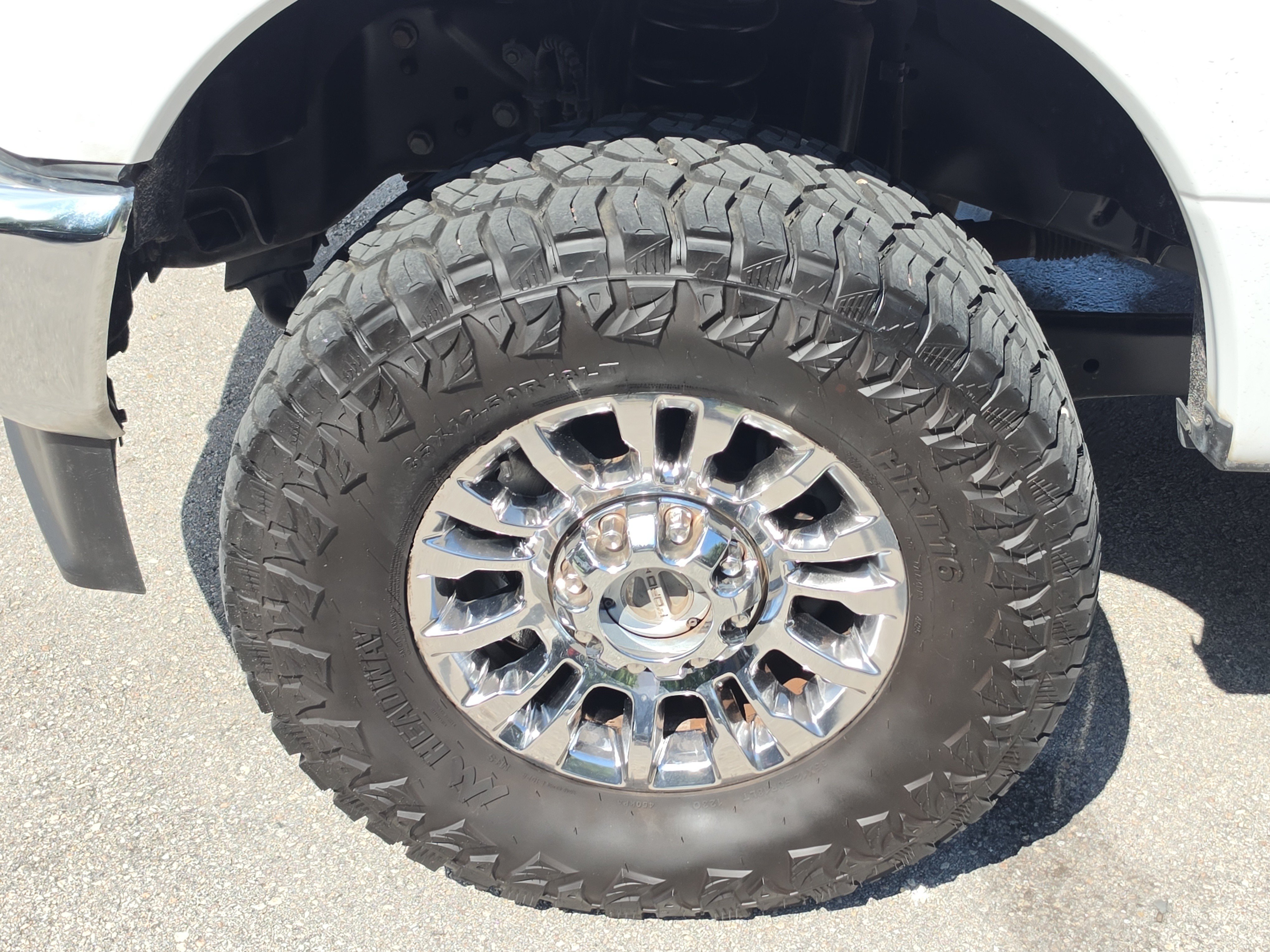 Used 2021 Ford F350 XLT w/ XLT Premium Package AWD/4WD image 9