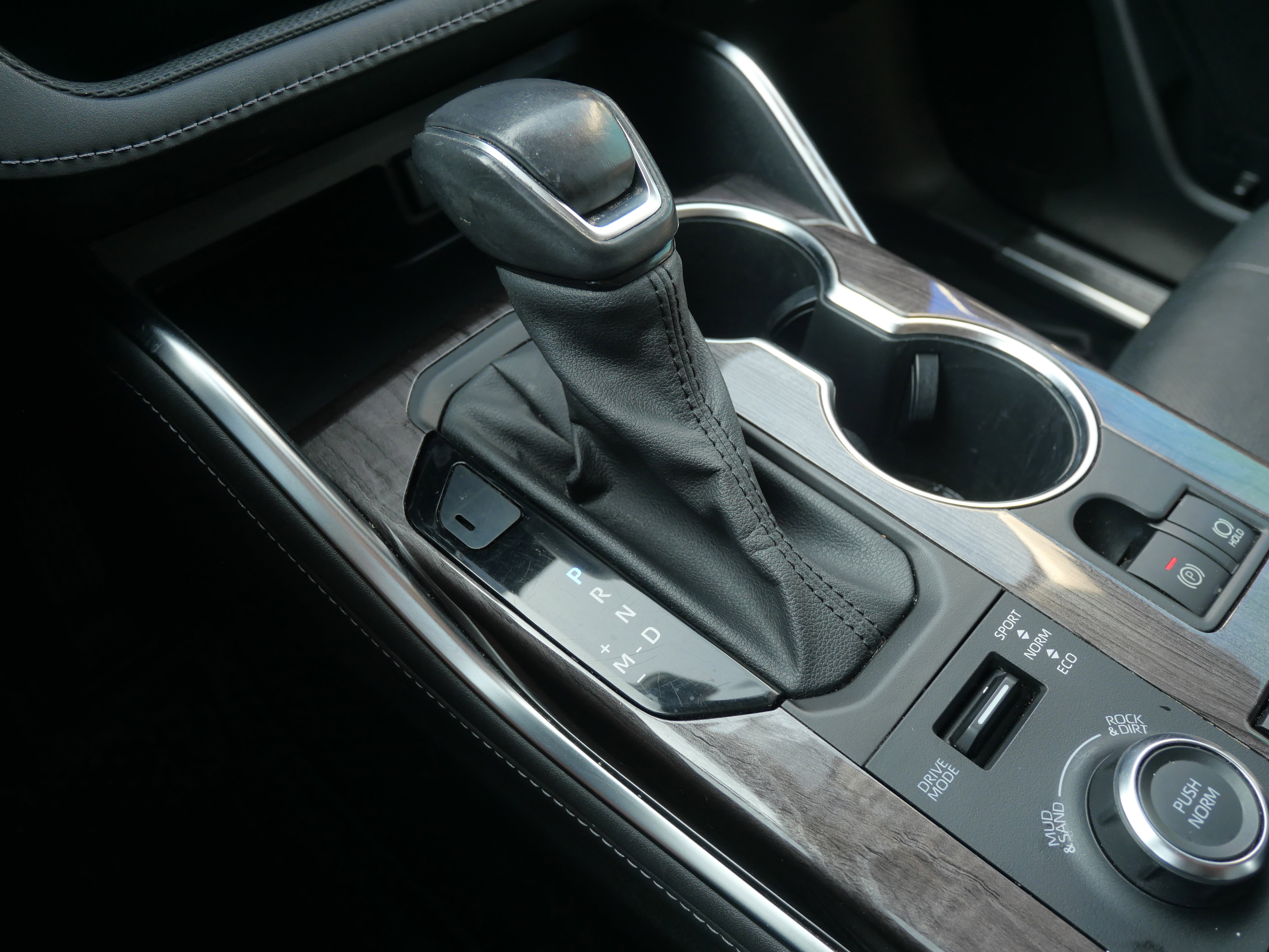 Used 2021 Toyota Highlander Limited image 30