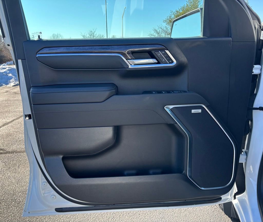 Used 2023 Chevrolet Silverado 1500 LTZ w/ LTZ Convenience Package II image 14