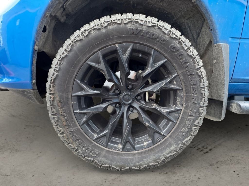 Used 2018 RAM 1500 Sport w/ Hydro Blue Sport Package image 9