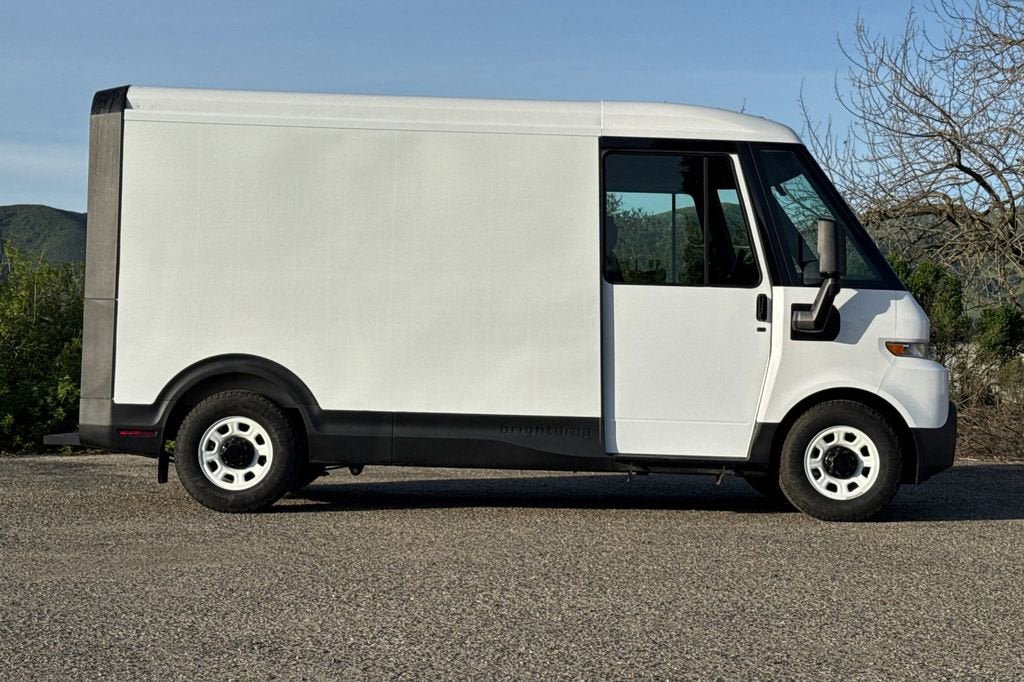New 2025 Chevrolet Brightdrop 400 w/ Power Door Package image 3