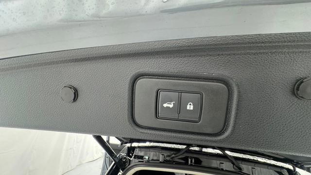 New 2026 Nissan Pathfinder Platinum w/ Lighting Package image 17