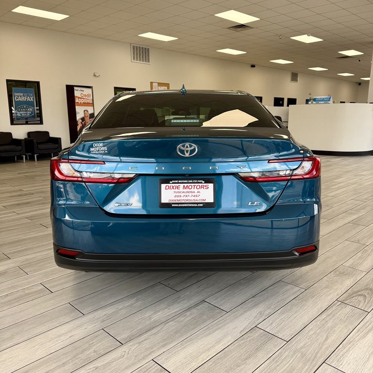Used 2026 Toyota Camry LE FWD image 8
