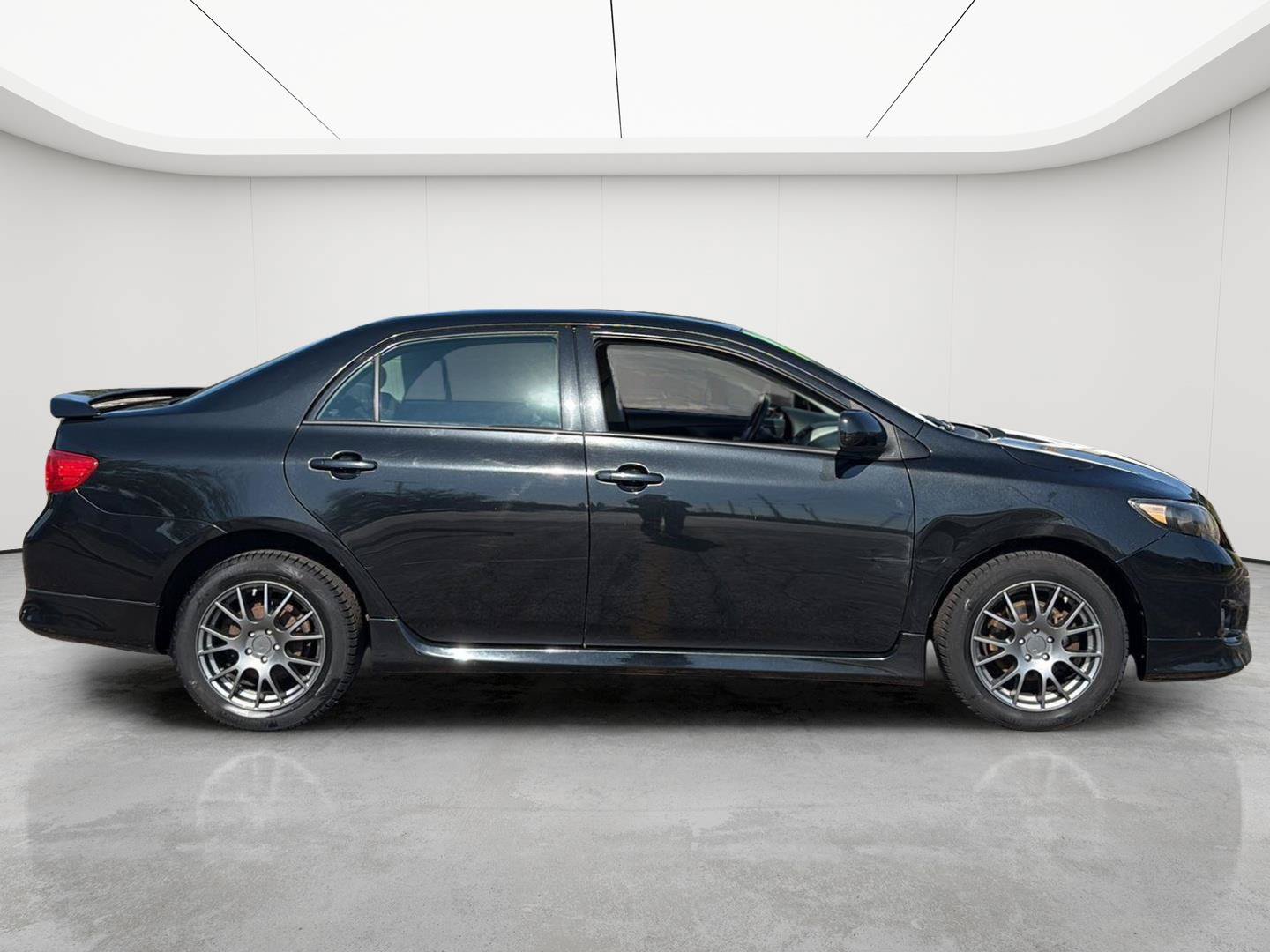 Used 2009 Toyota Corolla S w/ Sport Pkg FWD image 24