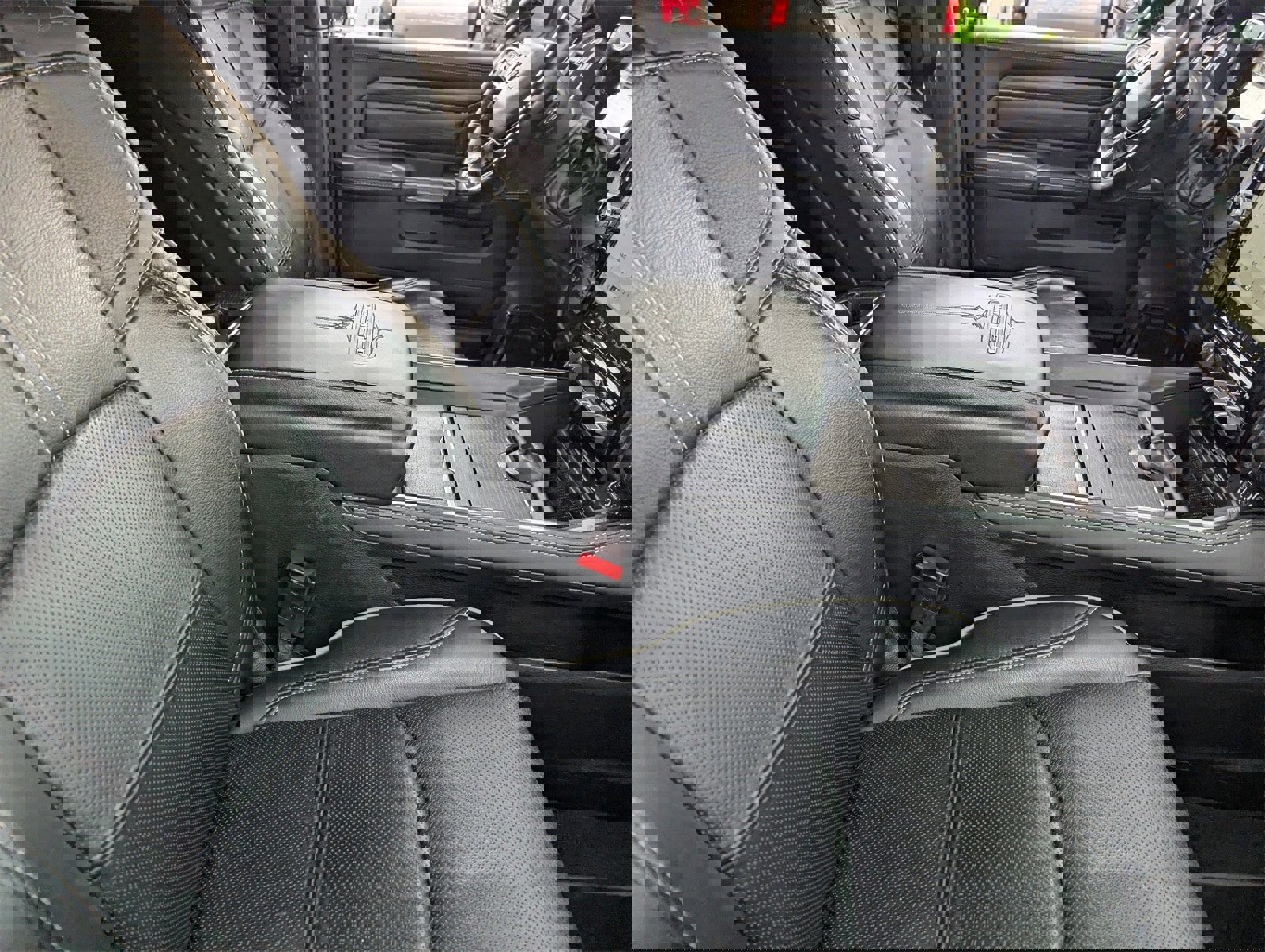 Used 2022 RAM 2500 Limited image 11