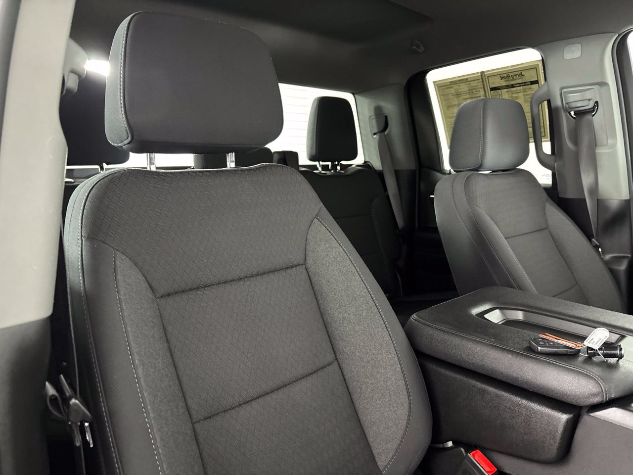 Used 2024 Chevrolet Silverado 1500 LT AWD/4WD image 29