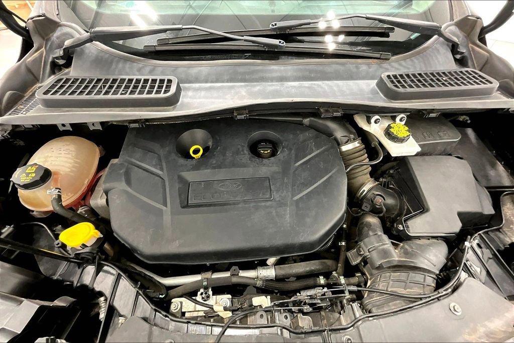 Used 2017 Ford Escape SE image 12