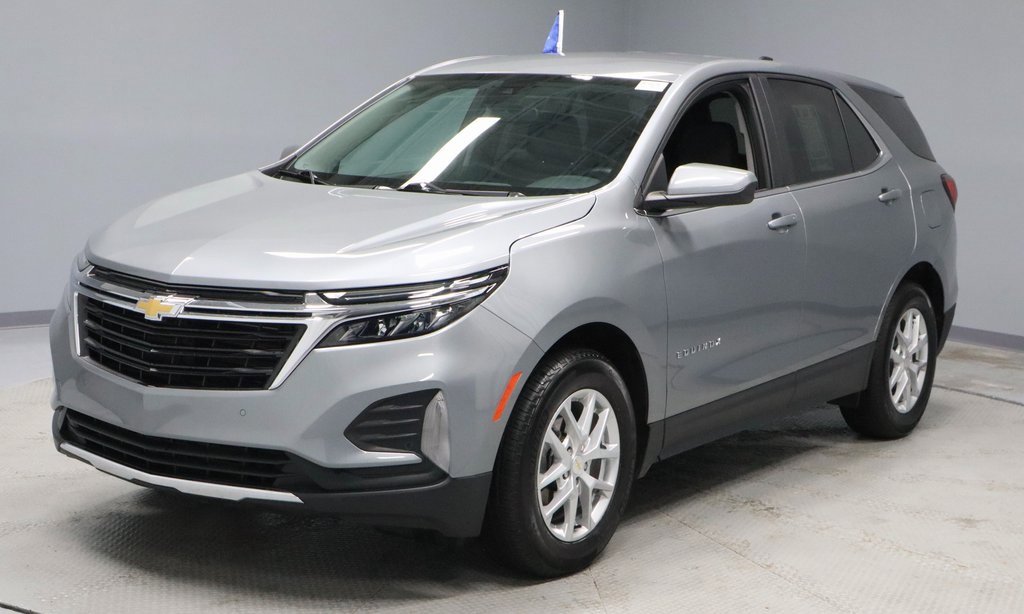 Used 2024 Chevrolet Equinox LT w/ LPO, Floor Liner Package image 7