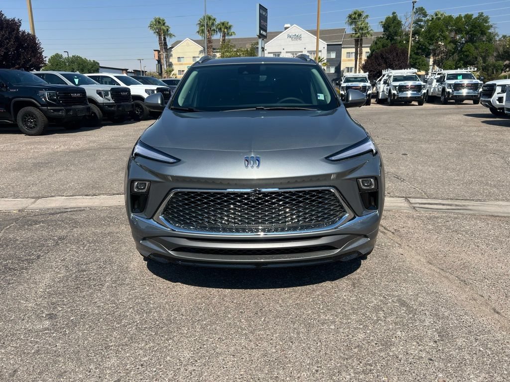 Used 2025 Buick Encore GX Avenir w/ Avenir Technology Package AWD/4WD image 2