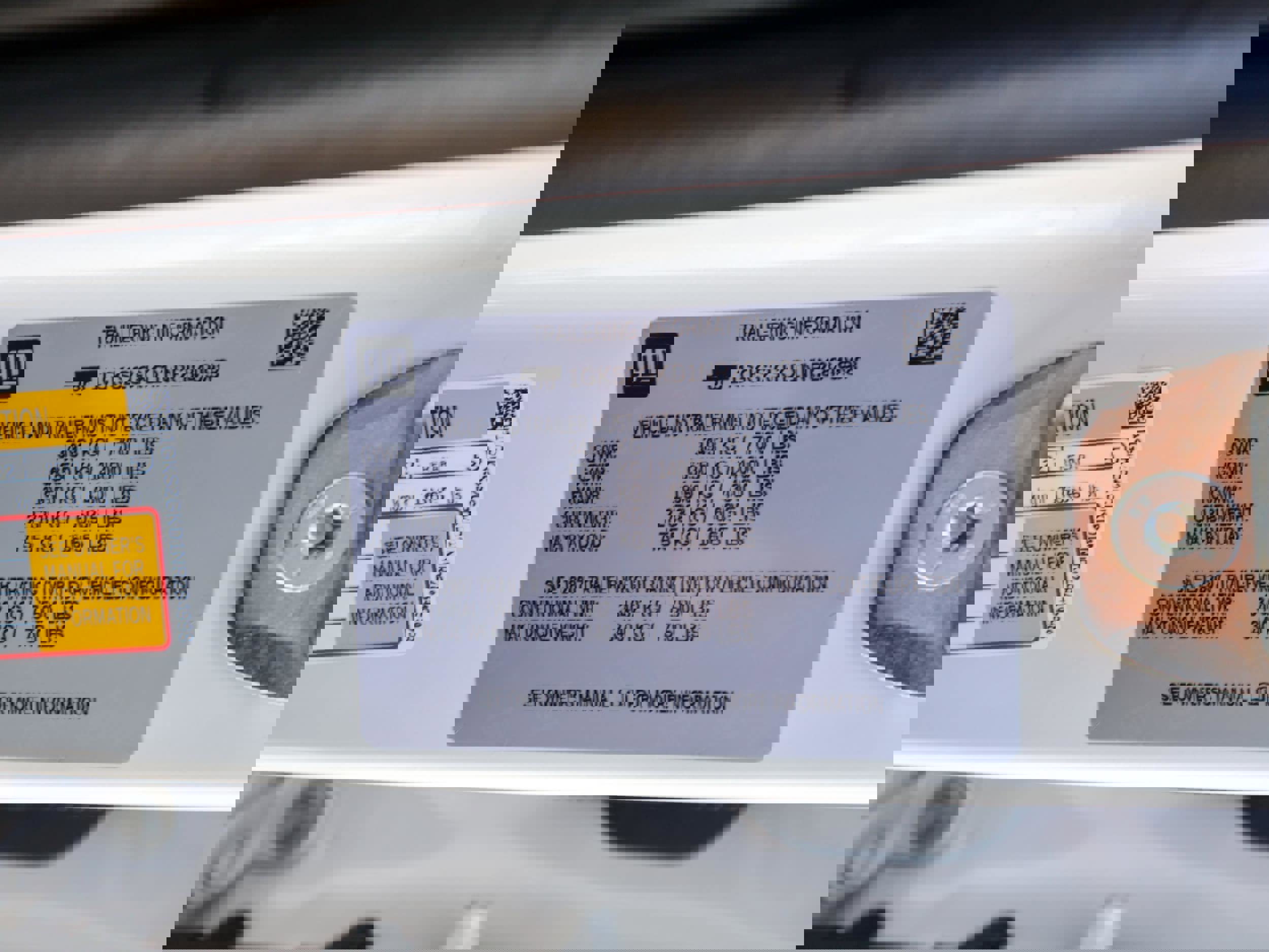 Used 2022 GMC Yukon XL SLT w/ SLT Premium Package image 46