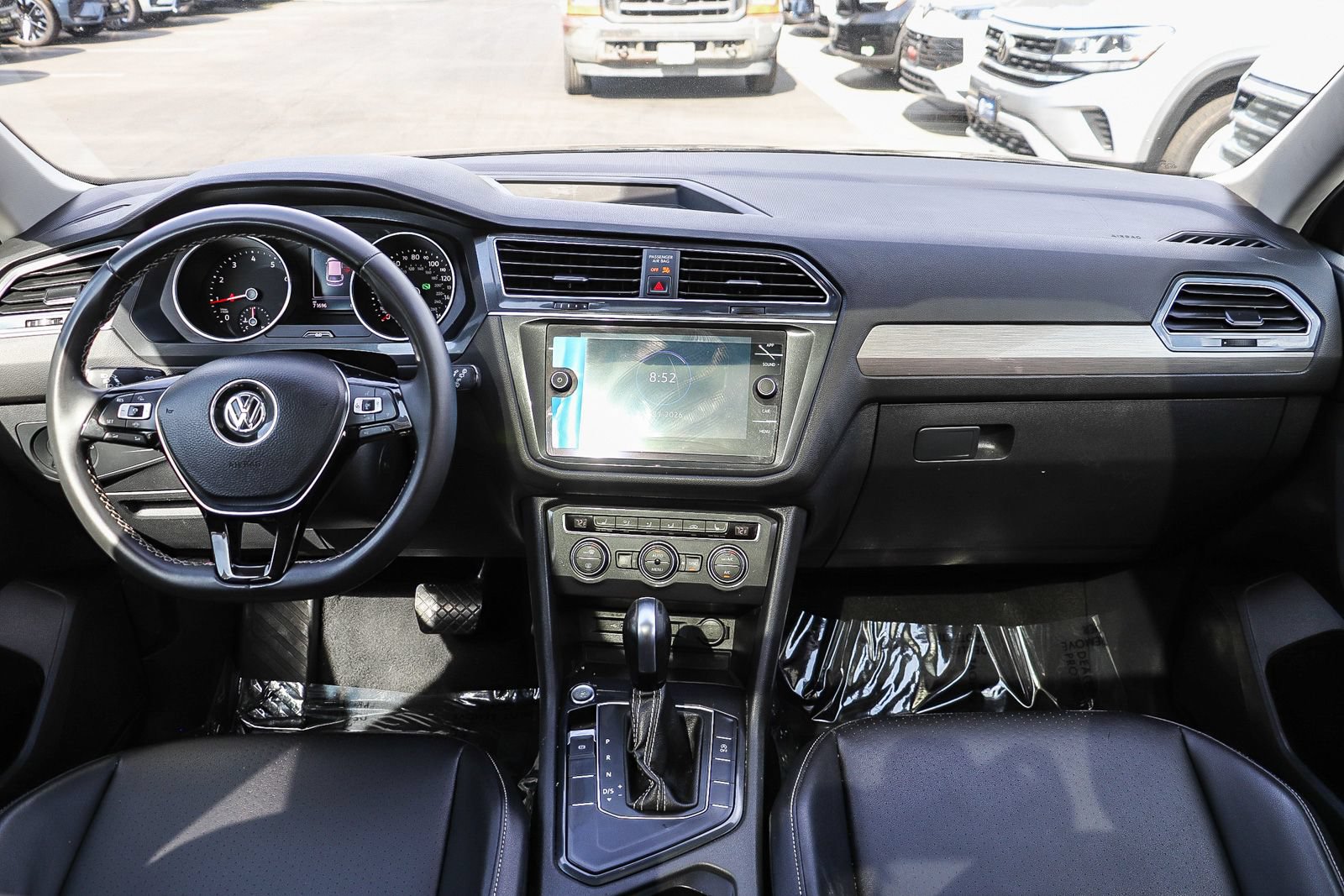 Used 2021 Volkswagen Tiguan SE FWD image 13