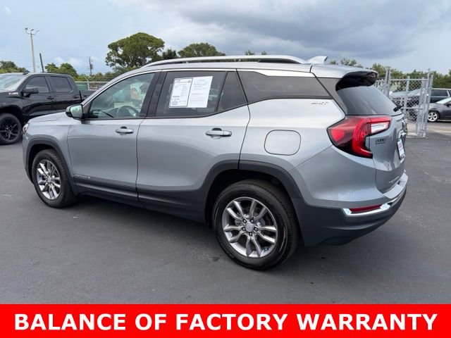 Used 2024 GMC Terrain SLT AWD/4WD image 4